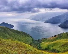 paket wisata danau toba dengan rental mobil medan